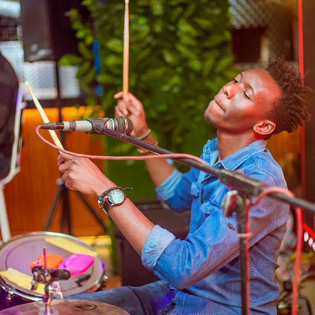 _nyawirasiren and _bluemotionke set the roof on fire yesternight with their live performance--Catch them each and every Thursday only at _westyslounge(WEBP)_2 - Copy